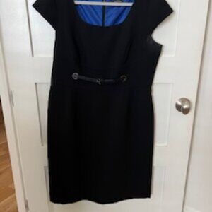 Tahari ASL Black Capped Sleeve Sheath Dress in Excellent Condition.